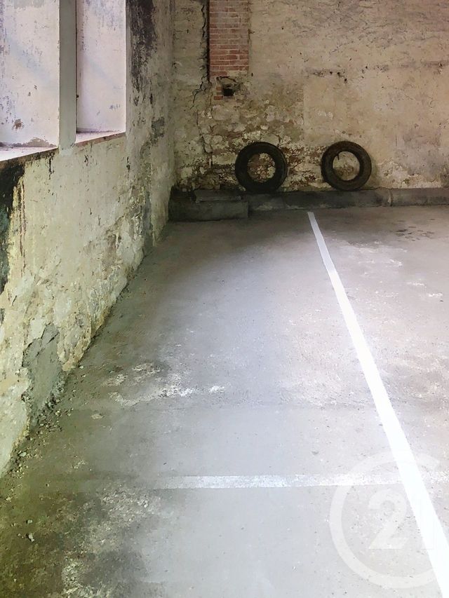 Parking &agrave; louer - 9 m2 - Lectoure - 32 - MIDI-PYRENEES