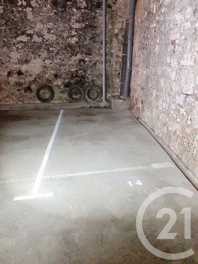 Parking &agrave; louer - 9 m2 - Lectoure - 32 - MIDI-PYRENEES