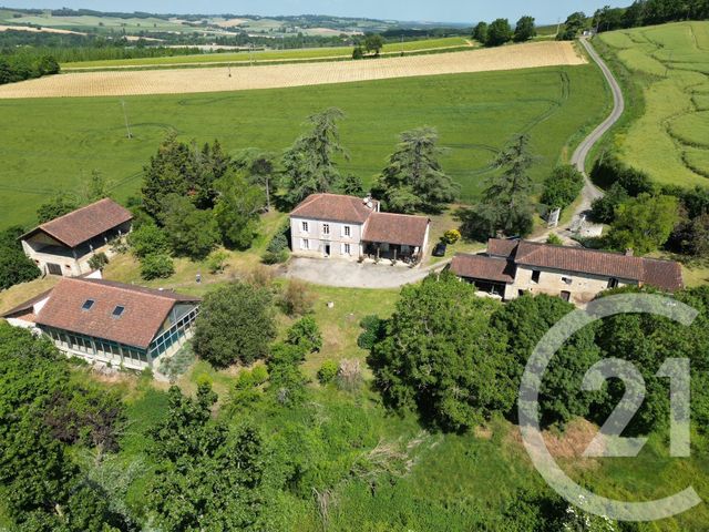 Maison à vendre - 7 pièces - 258,71 m2 - Castera Verduzan - 32 - MIDI-PYRENEES