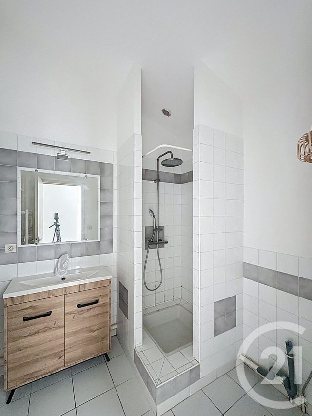 Appartement F2 à louer - 2 pièces - 67,45 m2 - Condom - 32 - MIDI-PYRENEES