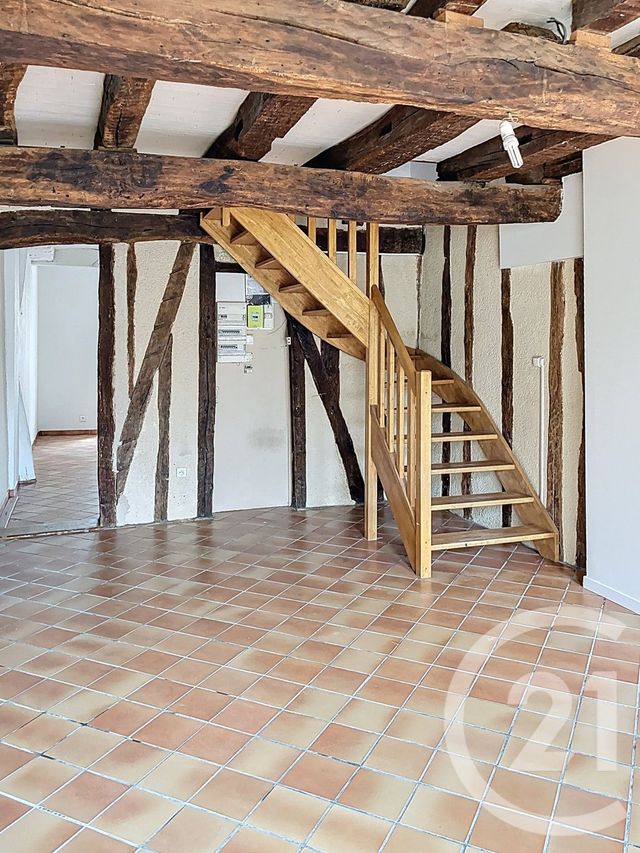Appartement F3 &agrave; louer - 3 pi&egrave;ces - 80,10 m2 - Fleurance - 32 - MIDI-PYRENEES