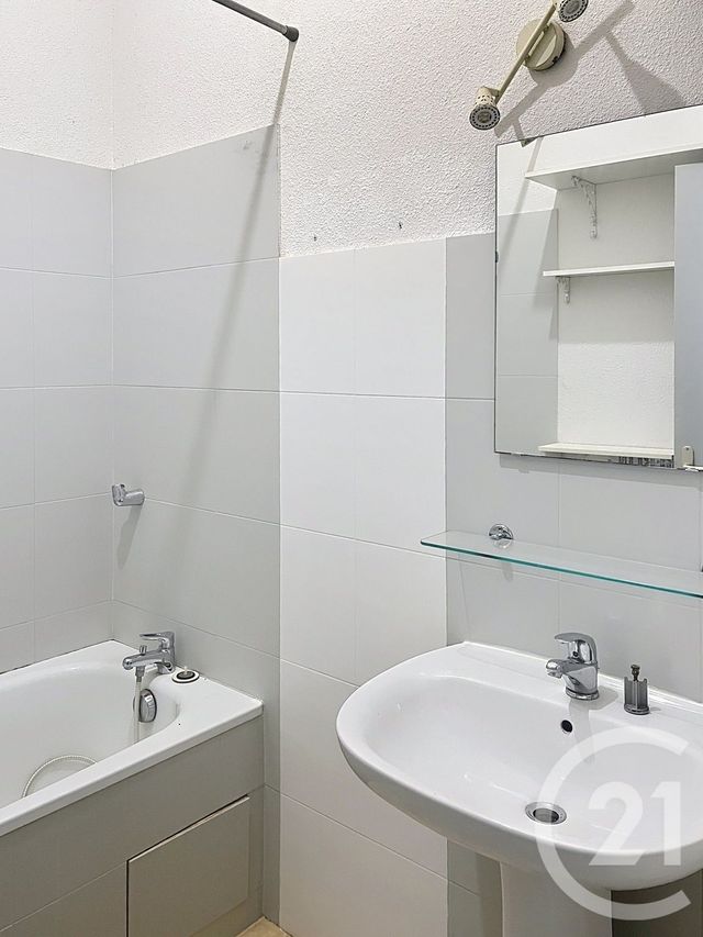 Appartement F3 &agrave; louer - 3 pi&egrave;ces - 80,10 m2 - Fleurance - 32 - MIDI-PYRENEES
