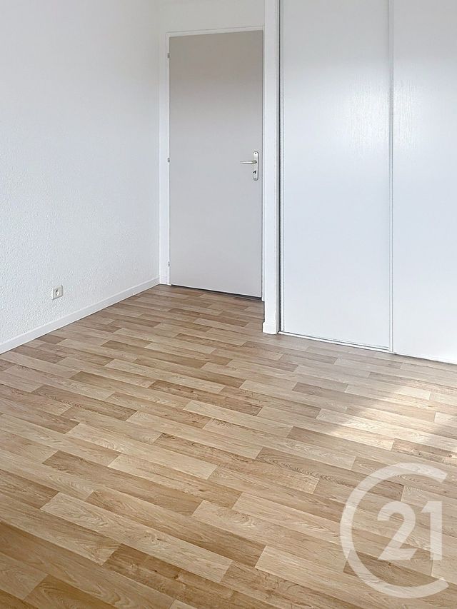 Appartement F3 &agrave; louer - 3 pi&egrave;ces - 76,92 m2 - Fleurance - 32 - MIDI-PYRENEES