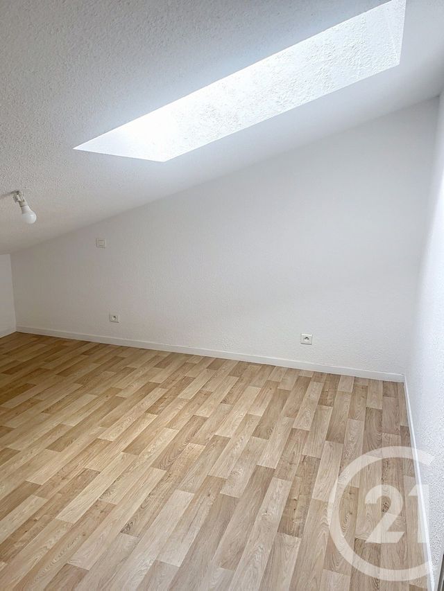 Appartement F3 &agrave; louer - 3 pi&egrave;ces - 76,92 m2 - Fleurance - 32 - MIDI-PYRENEES