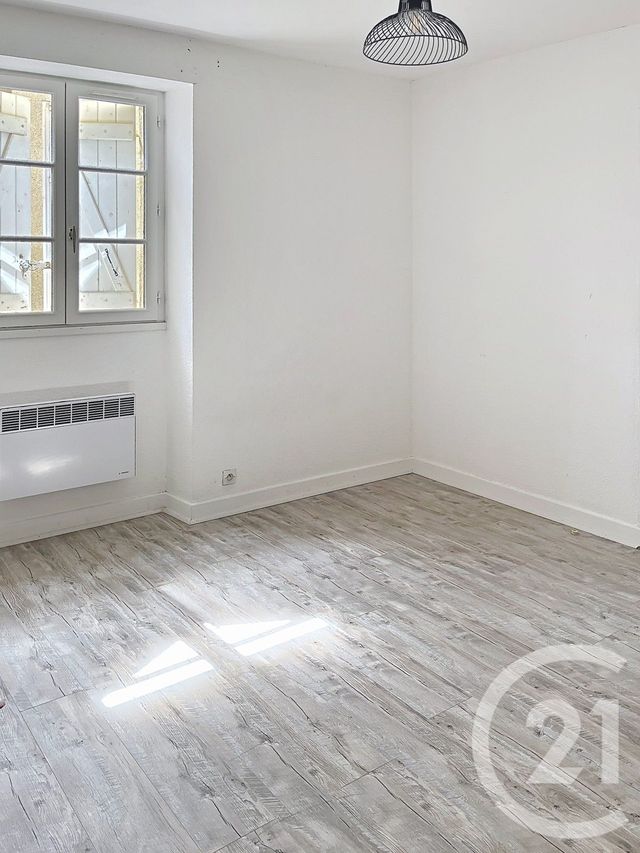 Appartement F3 &agrave; louer - 3 pi&egrave;ces - 85,44 m2 - Fleurance - 32 - MIDI-PYRENEES