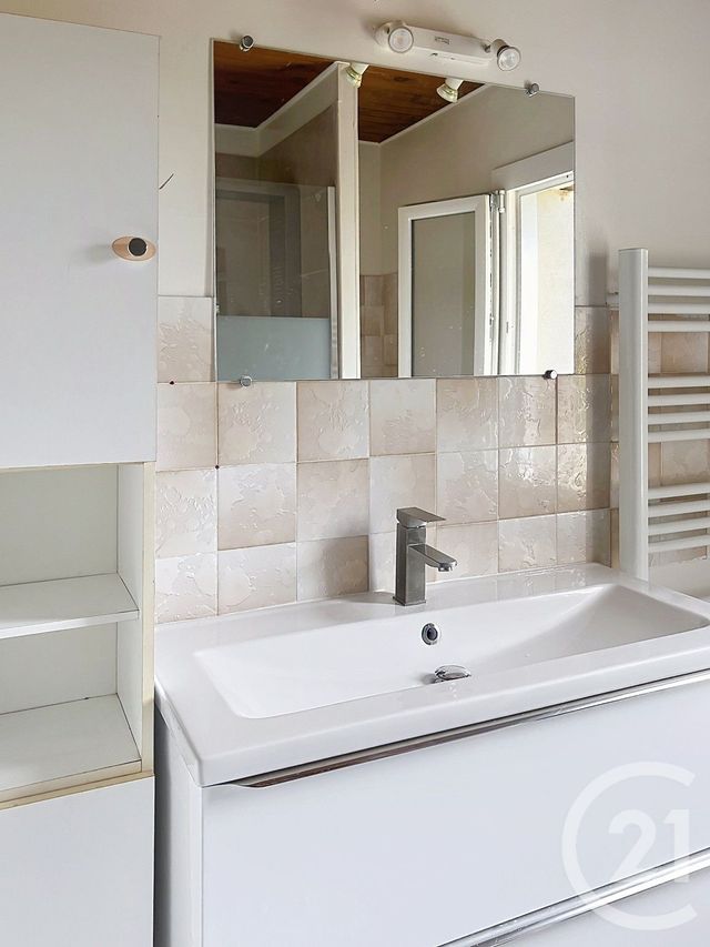 Maison &agrave; louer - 5 pi&egrave;ces - 128,44 m2 - Lavardens - 32 - MIDI-PYRENEES