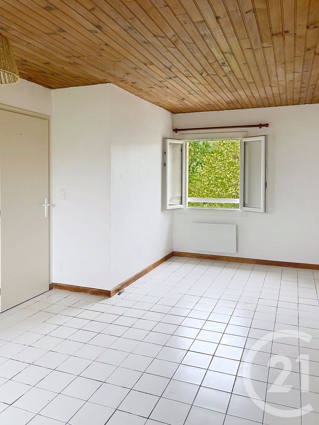 Maison &agrave; louer - 5 pi&egrave;ces - 128,44 m2 - Lavardens - 32 - MIDI-PYRENEES