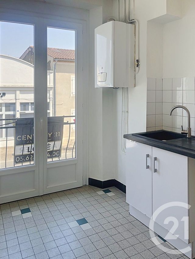 Appartement F4 &agrave; louer - 5 pi&egrave;ces - 108,62 m2 - Fleurance - 32 - MIDI-PYRENEES