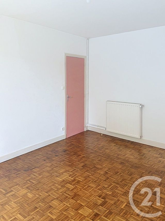 Appartement F4 &agrave; louer - 5 pi&egrave;ces - 108,62 m2 - Fleurance - 32 - MIDI-PYRENEES