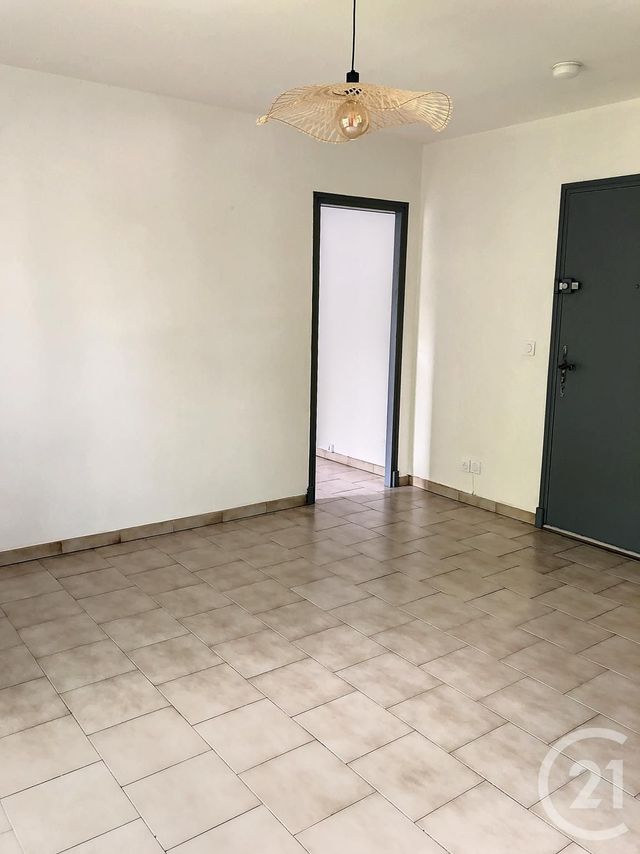 Appartement F2 &agrave; louer - 2 pi&egrave;ces - 34,91 m2 - Fleurance - 32 - MIDI-PYRENEES
