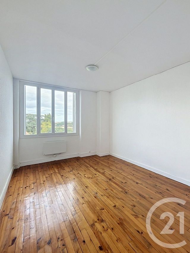 Appartement F5 &agrave; louer - 4 pi&egrave;ces - 87,46 m2 - St Clar - 32 - MIDI-PYRENEES