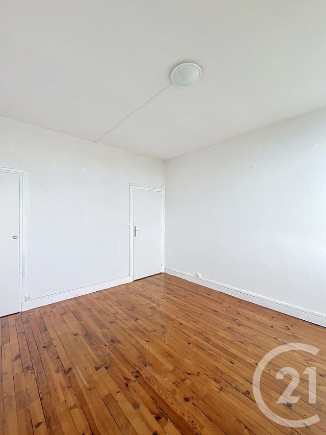Appartement F5 &agrave; louer - 4 pi&egrave;ces - 87,46 m2 - St Clar - 32 - MIDI-PYRENEES