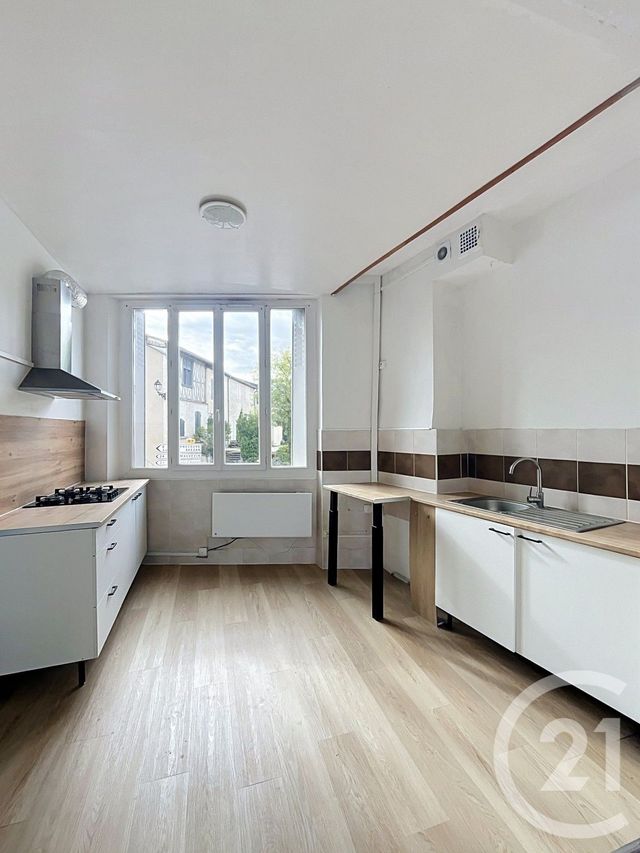 Appartement F5 &agrave; louer - 4 pi&egrave;ces - 87,46 m2 - St Clar - 32 - MIDI-PYRENEES