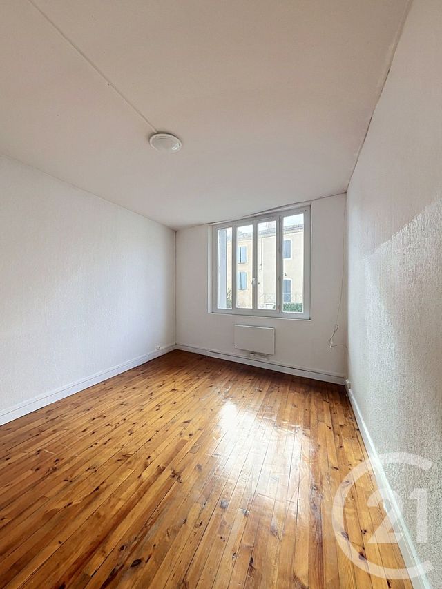 Appartement F5 &agrave; louer - 4 pi&egrave;ces - 87,46 m2 - St Clar - 32 - MIDI-PYRENEES