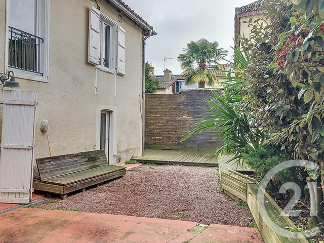 Maison &agrave; louer - 5 pi&egrave;ces - 206,04 m2 - Fleurance - 32 - MIDI-PYRENEES