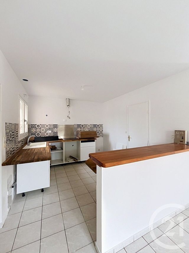 Maison &agrave; louer - 4 pi&egrave;ces - 82,49 m2 - Castera Verduzan - 32 - MIDI-PYRENEES