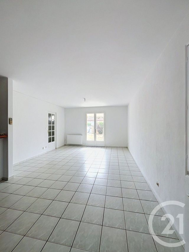 Maison &agrave; louer - 4 pi&egrave;ces - 82,49 m2 - Castera Verduzan - 32 - MIDI-PYRENEES