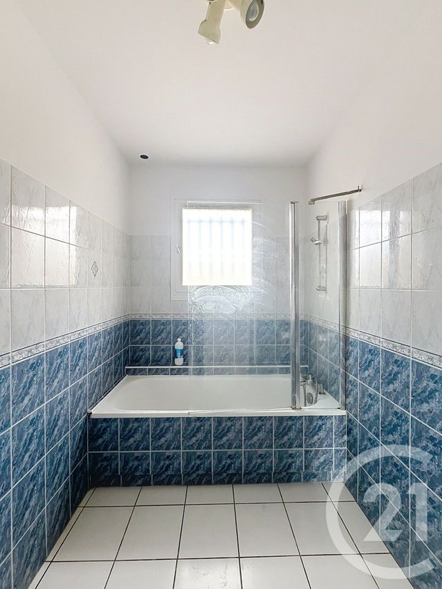 Maison &agrave; louer - 4 pi&egrave;ces - 82,49 m2 - Castera Verduzan - 32 - MIDI-PYRENEES