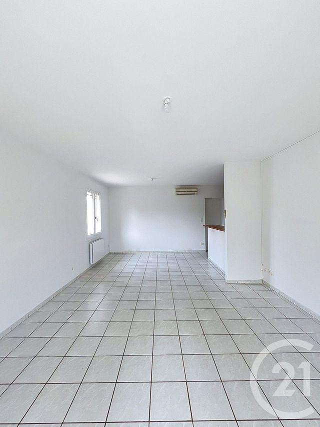 Maison &agrave; louer - 4 pi&egrave;ces - 82,49 m2 - Castera Verduzan - 32 - MIDI-PYRENEES