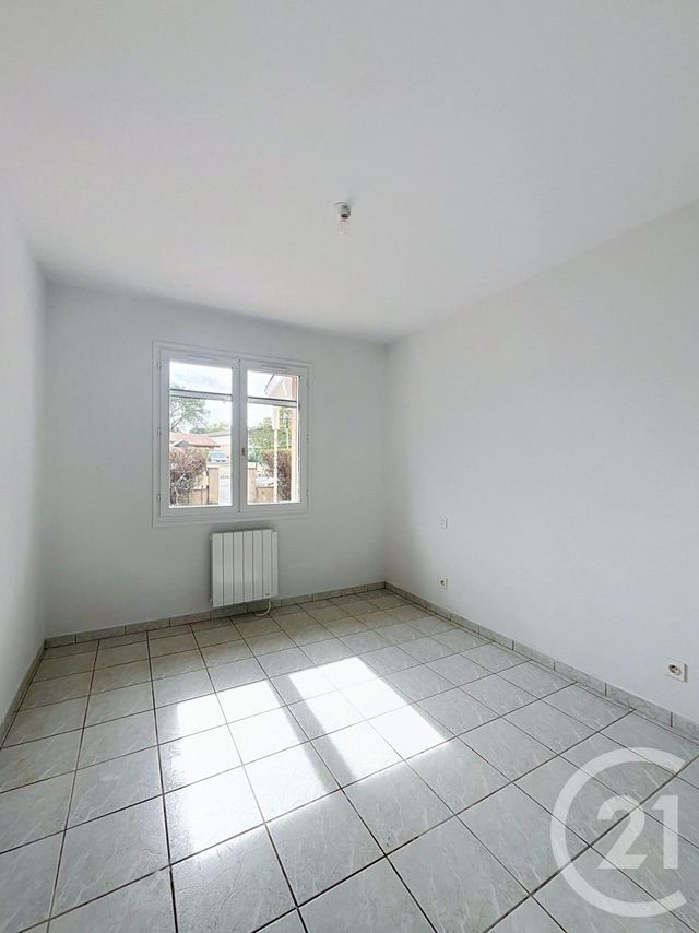 Maison &agrave; louer - 4 pi&egrave;ces - 82,49 m2 - Castera Verduzan - 32 - MIDI-PYRENEES