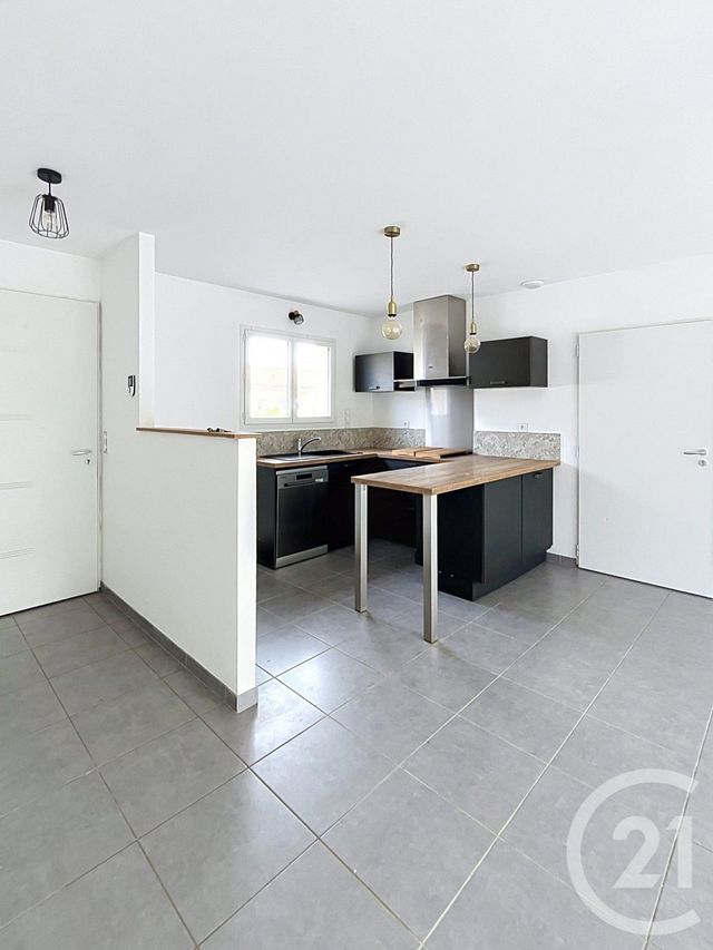 Maison &agrave; louer - 4 pi&egrave;ces - 80,10 m2 - Caussens - 32 - MIDI-PYRENEES