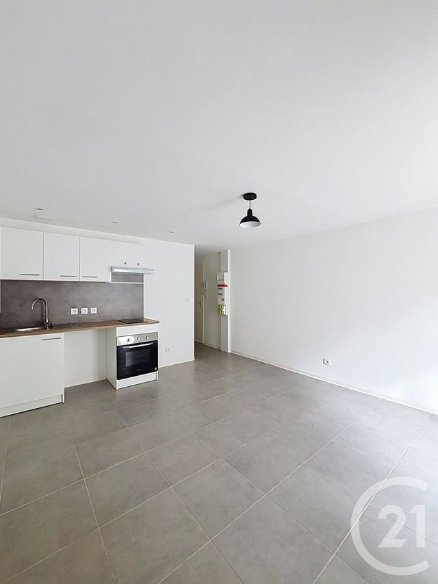 Appartement F2 &agrave; louer - 2 pi&egrave;ces - 46,62 m2 - Fleurance - 32 - MIDI-PYRENEES