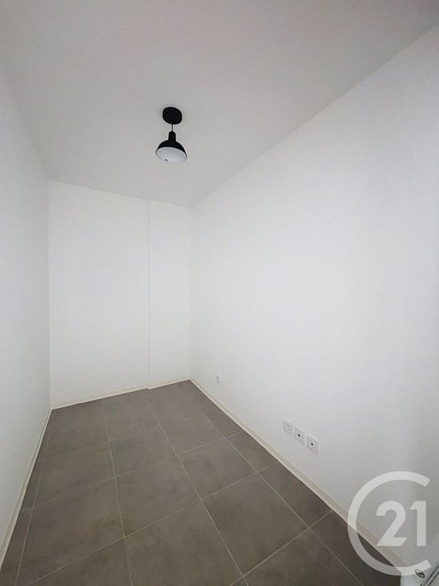 Appartement F2 &agrave; louer - 2 pi&egrave;ces - 46,62 m2 - Fleurance - 32 - MIDI-PYRENEES