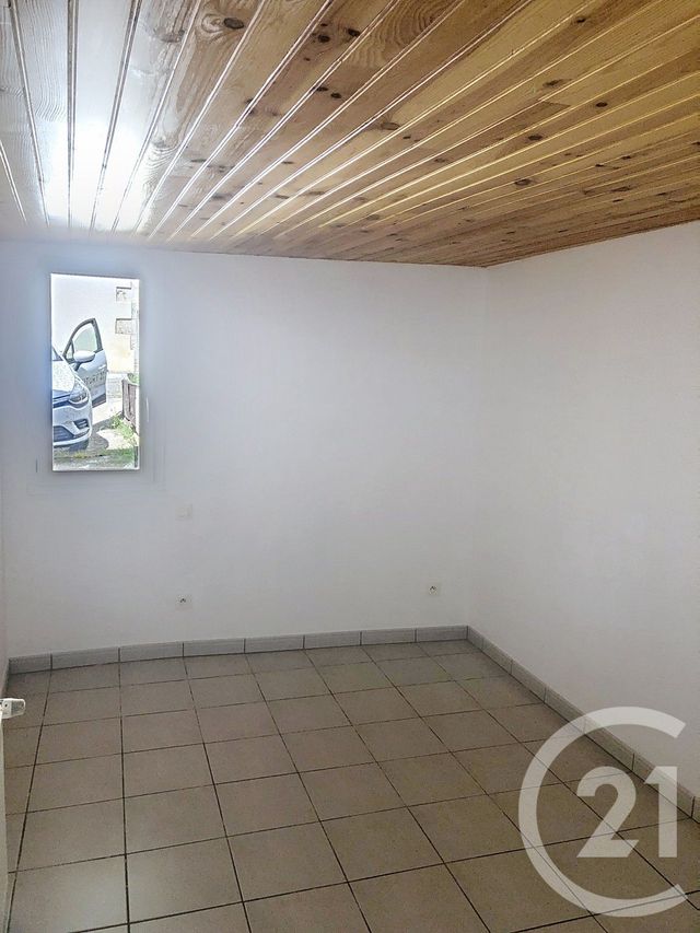 Maison &agrave; louer - 2 pi&egrave;ces - 72,81 m2 - Montestruc Sur Gers - 32 - MIDI-PYRENEES