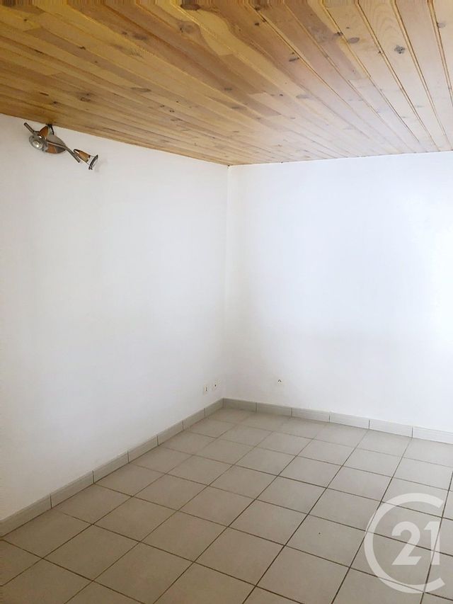 Maison &agrave; louer - 2 pi&egrave;ces - 72,81 m2 - Montestruc Sur Gers - 32 - MIDI-PYRENEES